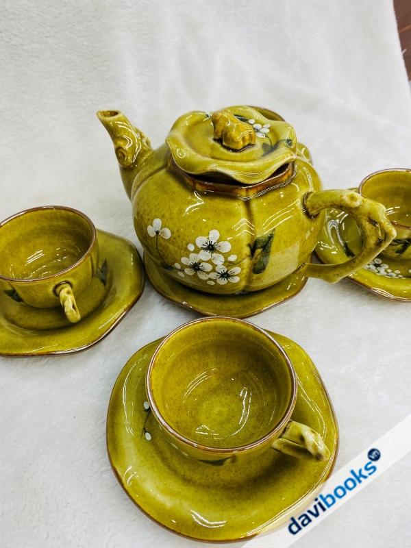 (ad10722) Bộ Ấm Trà Vàng Sen Ếch
